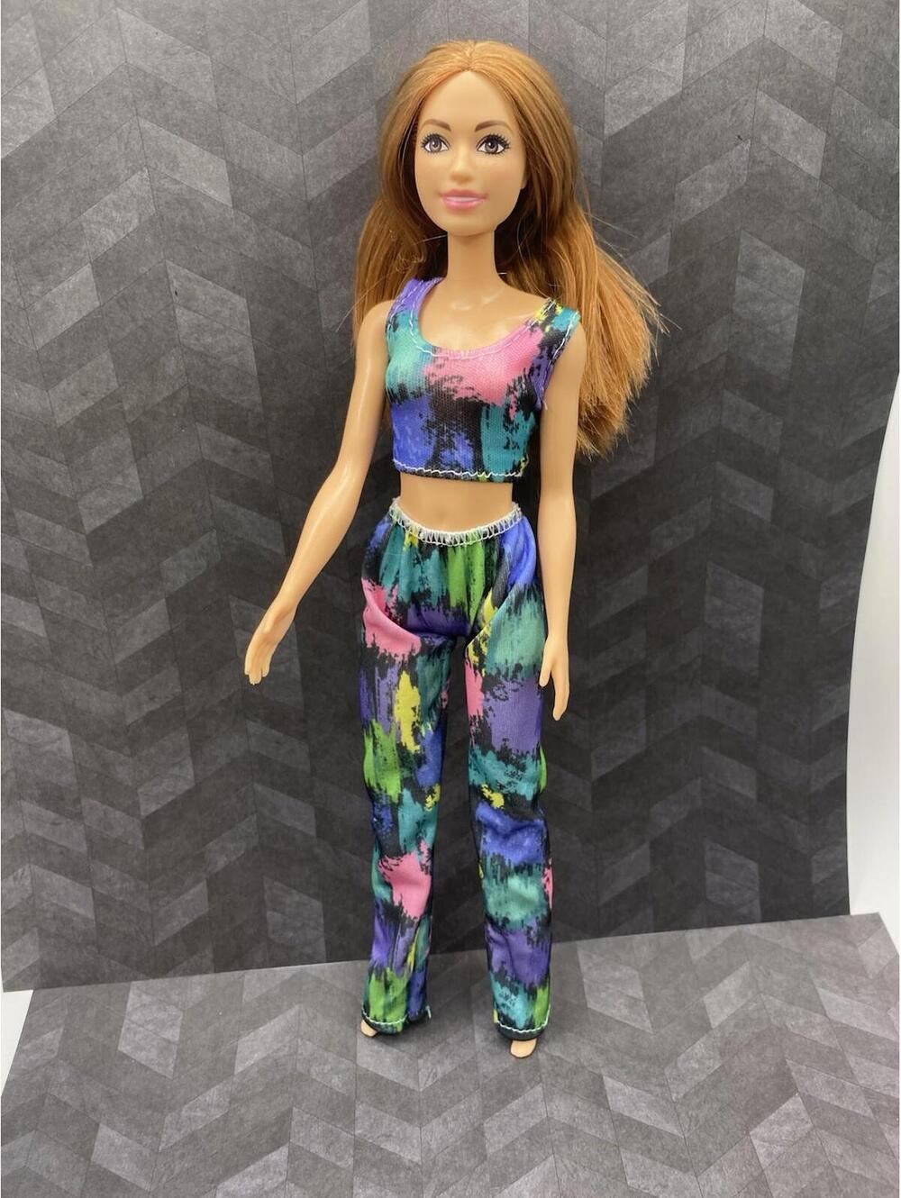 Barbie Fashionista HXN01 Red Hair Brown Eyes Freckles   Abstract Lounge Set B18